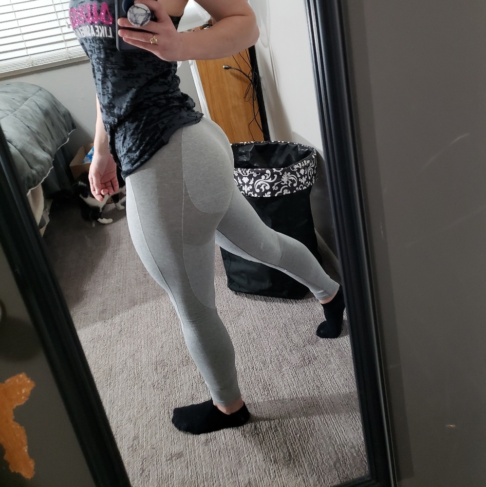 Xs gymshark flex in light gray and sherbert
